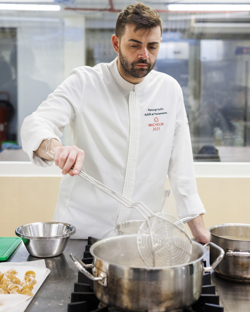 Talijanski chef Pierluigi Gallo priprema jelo na demonstraciji
